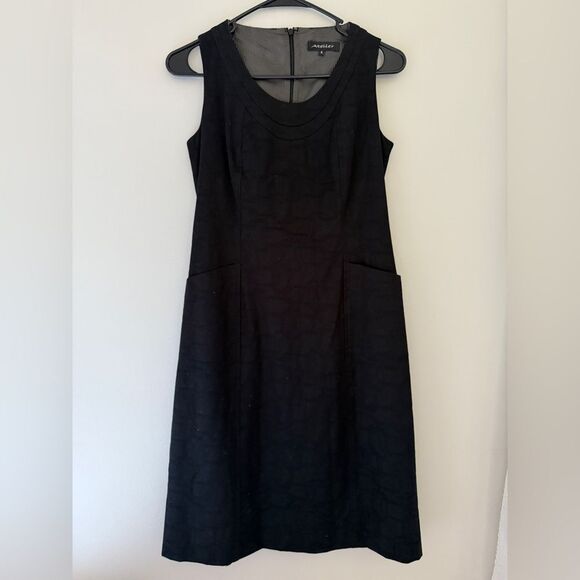 Atelier Black Two Piece Cropped Blazer and Sleeveless Dress with Pockets - Picture 2 of 13